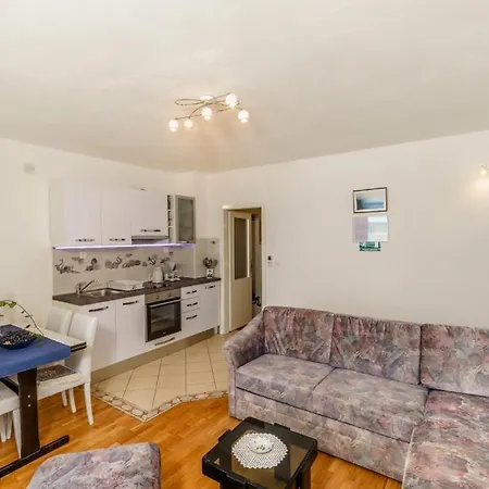 Apartmán In With Sea View, Terrace, Air Conditioning, W-lan 102-2